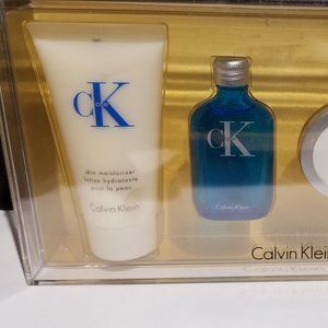 CALVIN KLIEN ONE PARFUM AND LOTION PACK